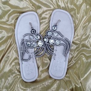 Jessica Simpson Sandals. Size9B. Silver&White